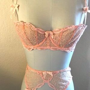 Agent Provocateur Fairly New Peach Lace Bra Thong Spender 3 Piece Lingerie Set